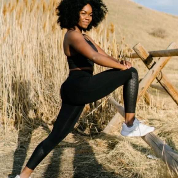 ZYIA Pants & Jumpsuits Zyia Active Black Flower Power Luxe Hirise